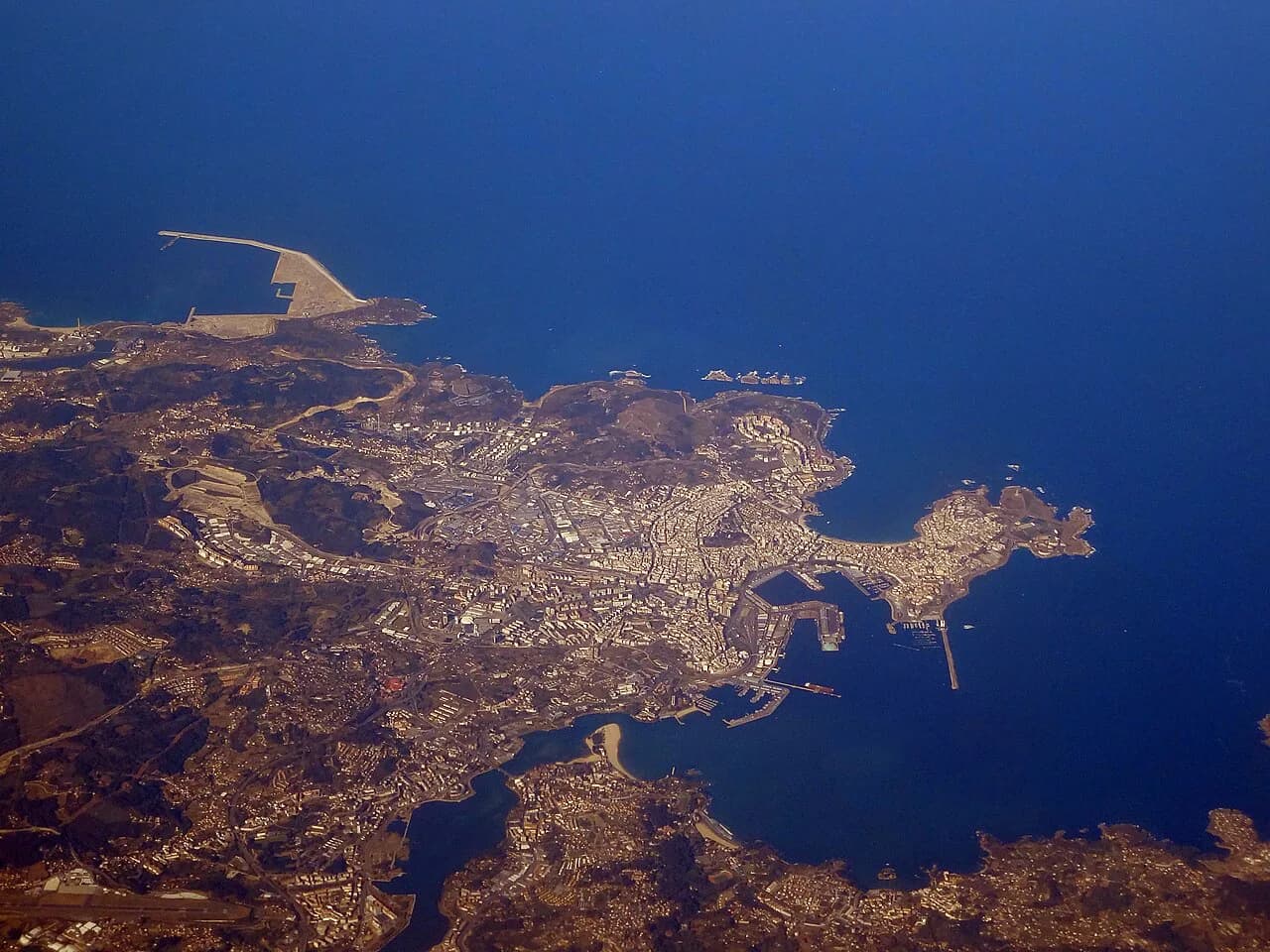 A Coruña Map: Old Town, Seafront and the Tower of Hercules