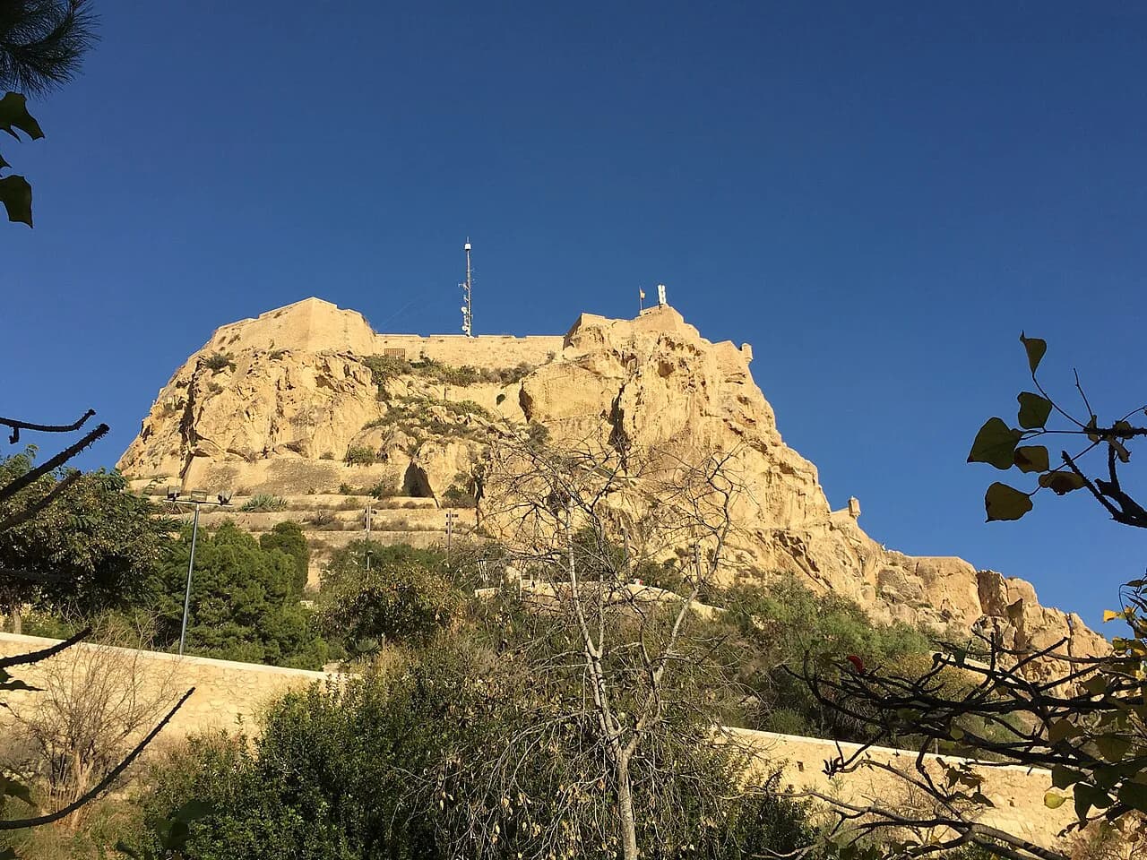 Alicante Walking Tour: The Old Town Route, Stop by Stop