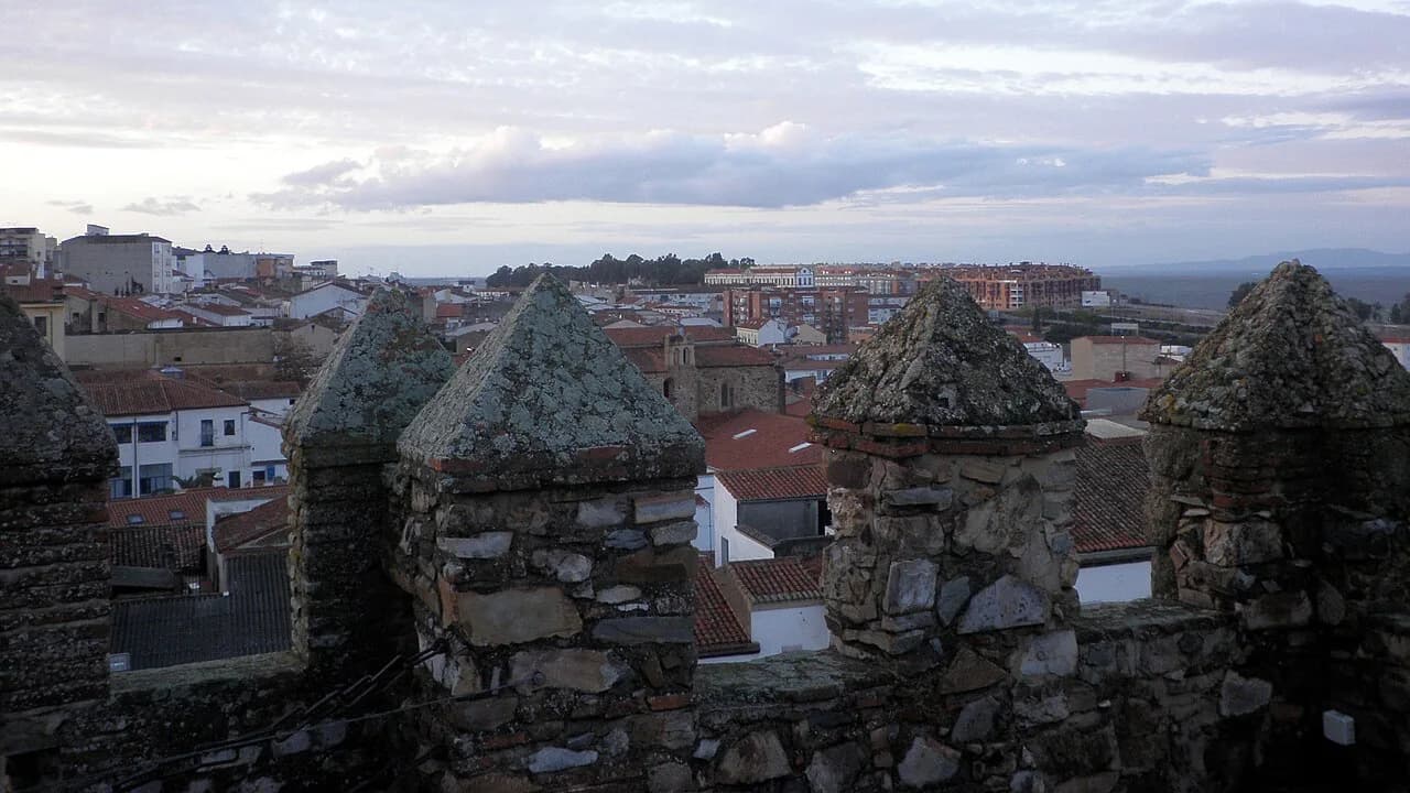 Cáceres Map: Old Town Layout, Sights by Area and Walking Routes