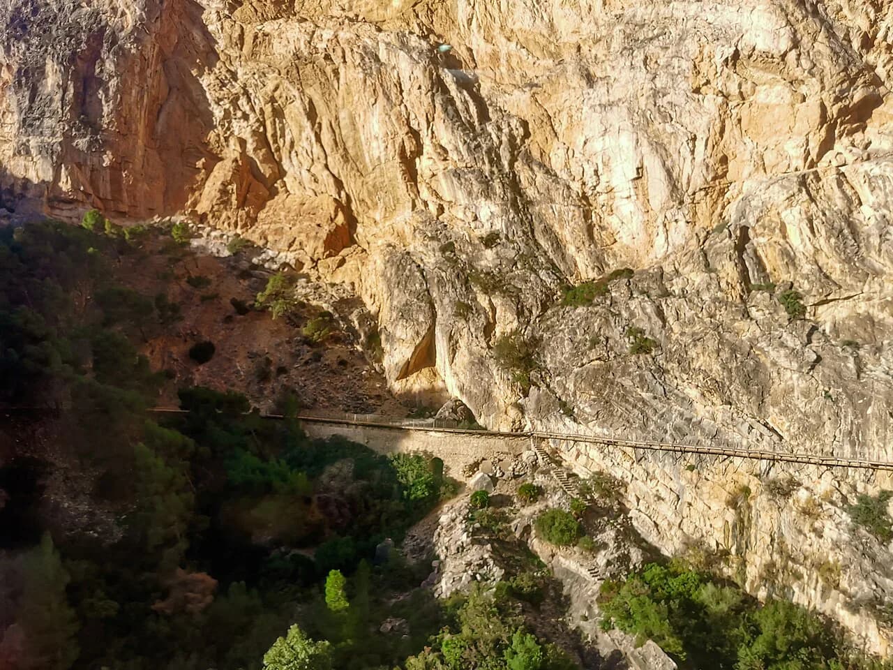 Caminito del Rey Tickets: Prices, Guided or Not, and the Shuttle