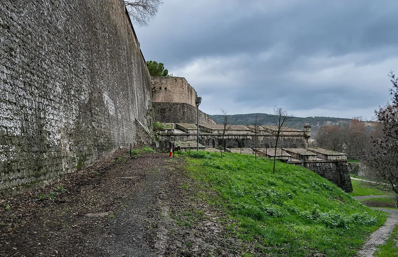 Murallas de Pamplona: Visiting the City Walls and Citadel