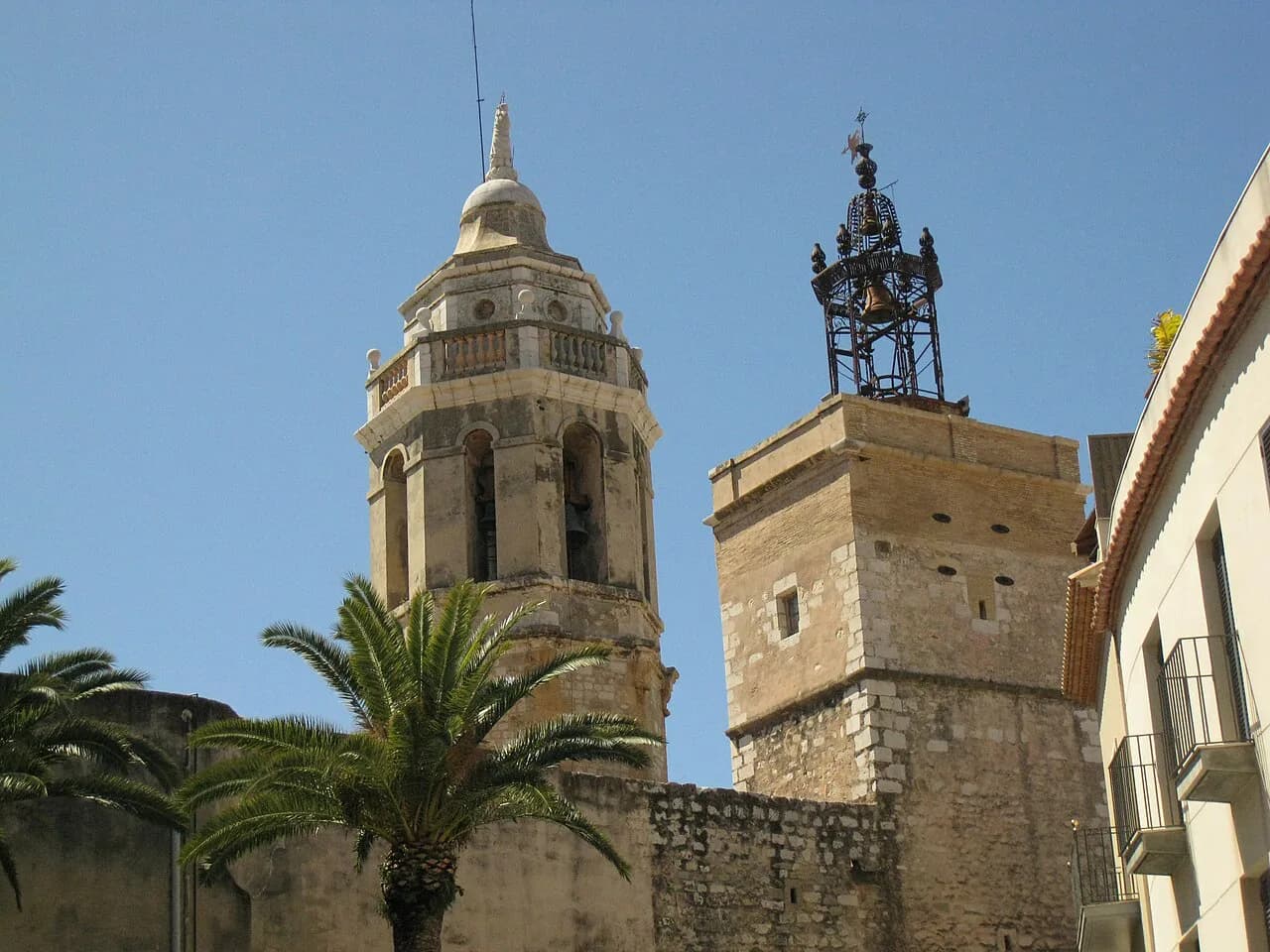 Sitges attractions: how to choose and plan your stops