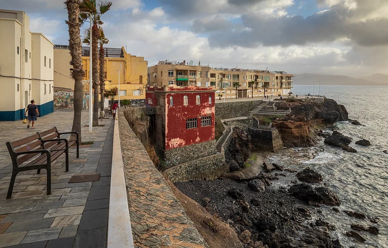 Las Palmas Walking Tour: A Self-Guided Route Through Vegueta and Triana