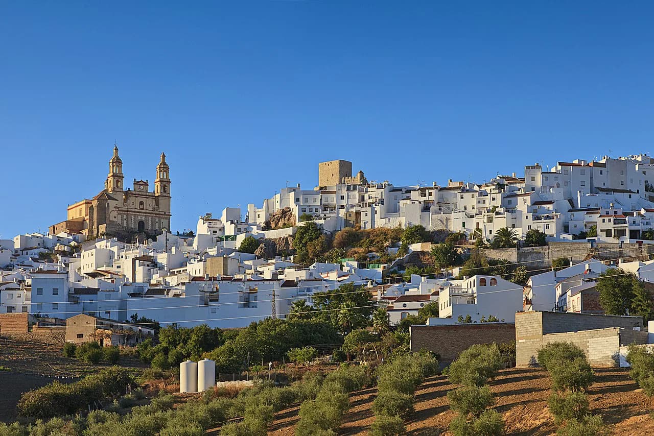 Olvera, Spain: Castle, Church and Old Town Guide