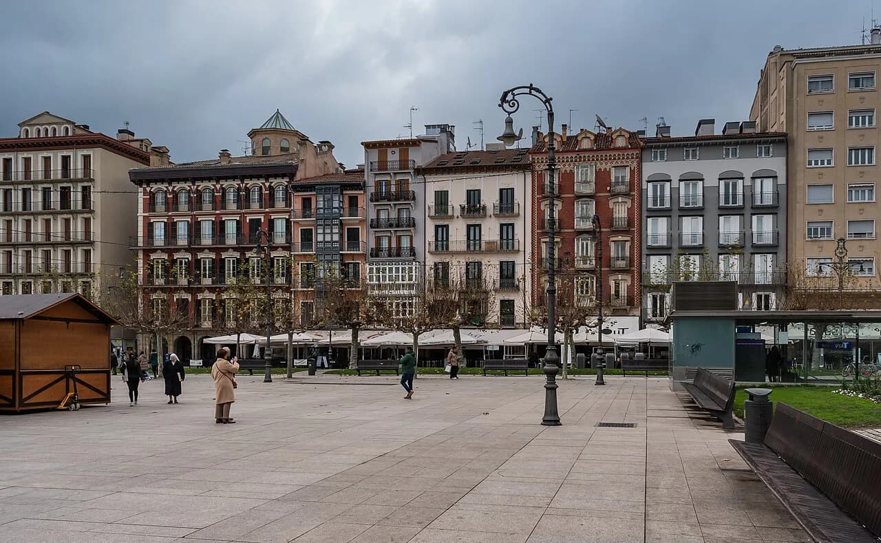 Plaza del Castillo, Pamplona: What to See and How to Get There