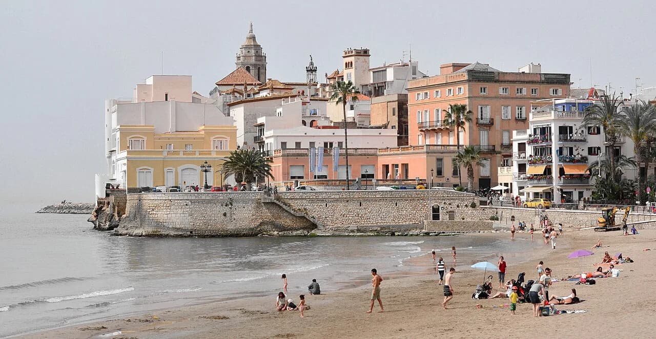 Shopping in Sitges: Centre Streets, Local Shops and Opening Hours