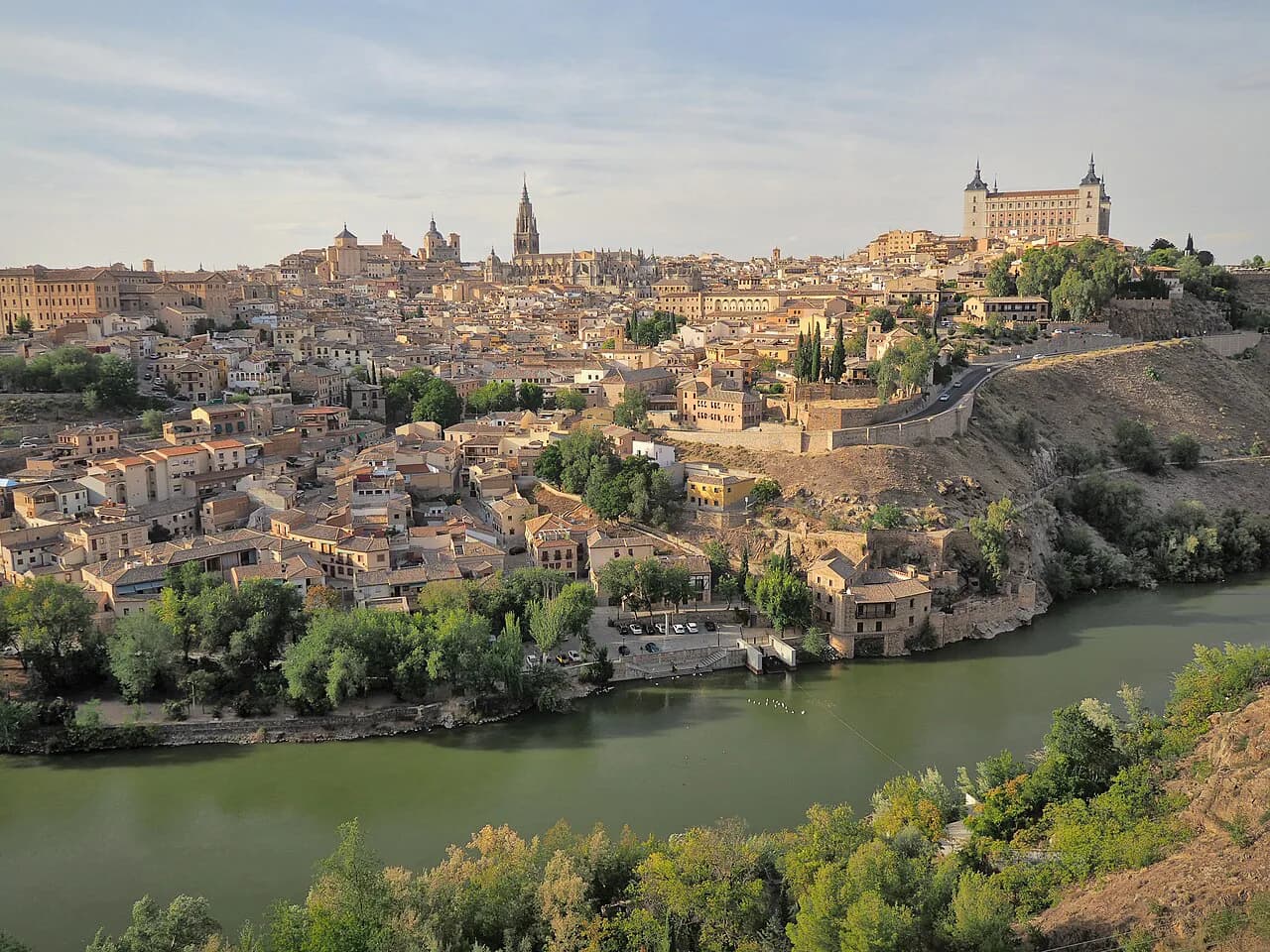Toledo Old Town: Streets, Squares and Monuments to Walk