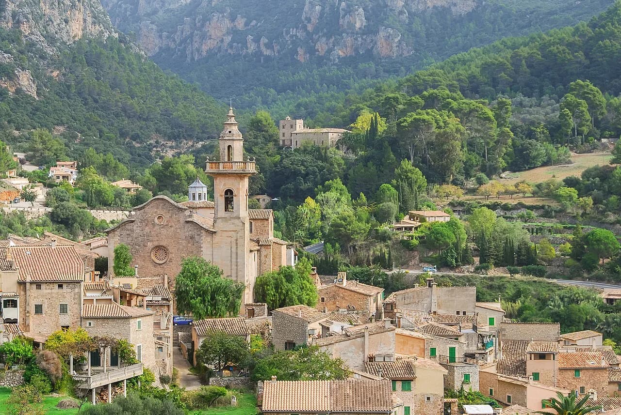 Valldemossa: What to See in Half a Day, Step by Step