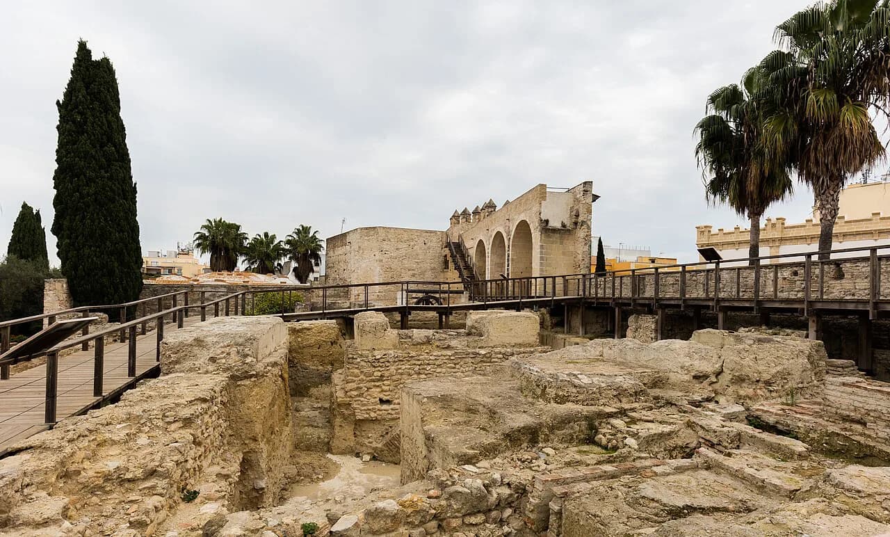 Alcázar de Jerez: Visitor Guide to the Alcázar of Jerez