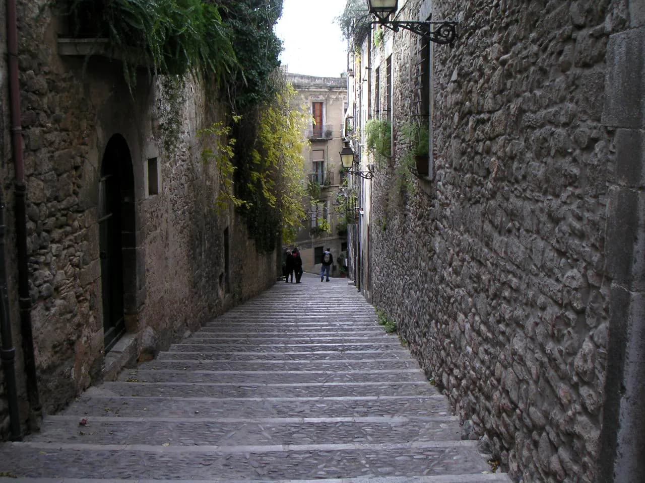 Girona's Jewish Quarter: What to See in El Call