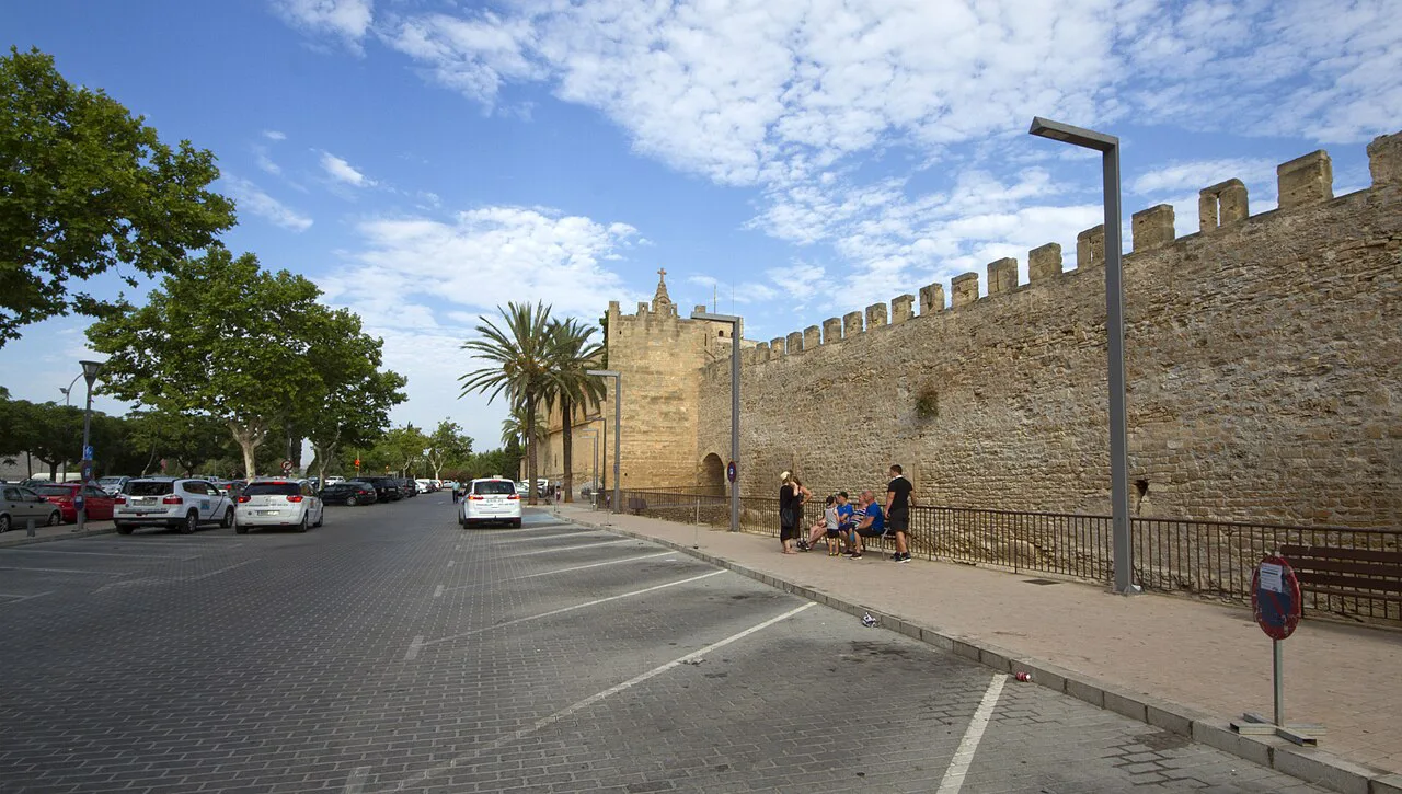 The crenellated city wall of Alcúdia, Mallorca.