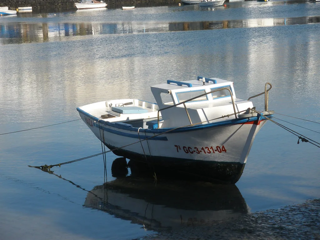 A fishing boat in the Charco de San Ginés, Arrecife.