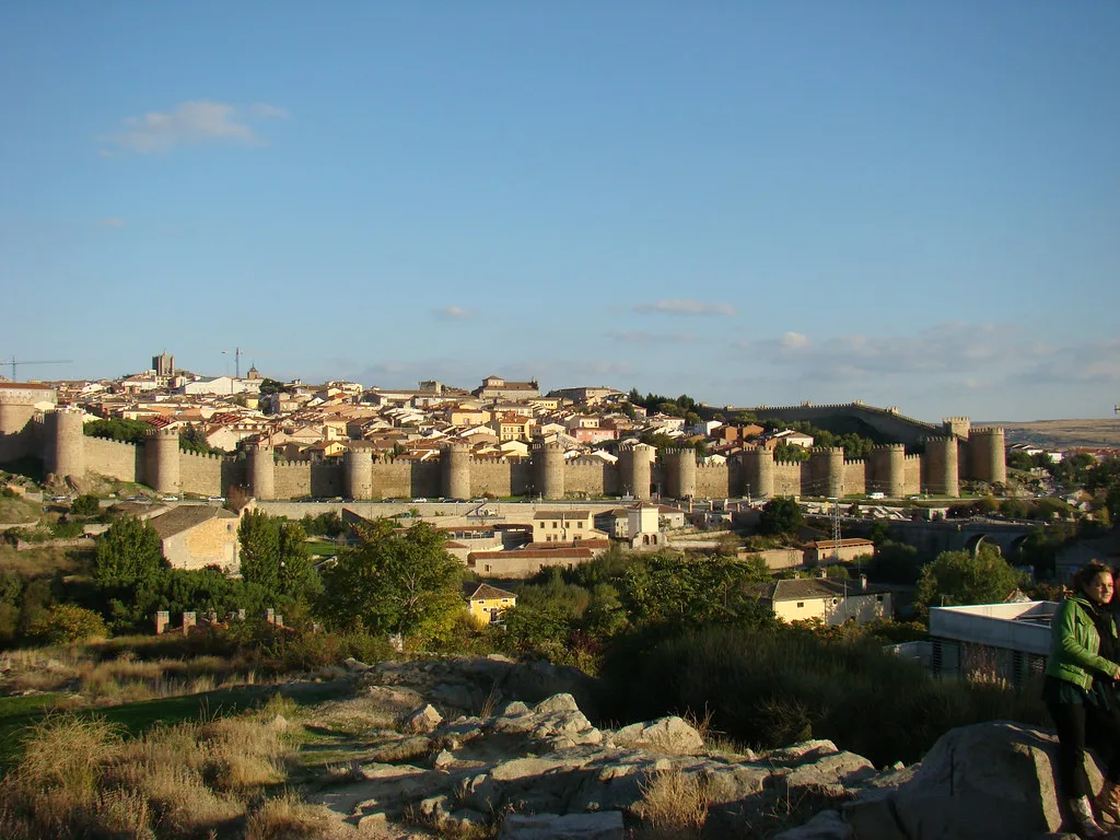 The walled town of Ávila seen from Los Cuatro Postes.
