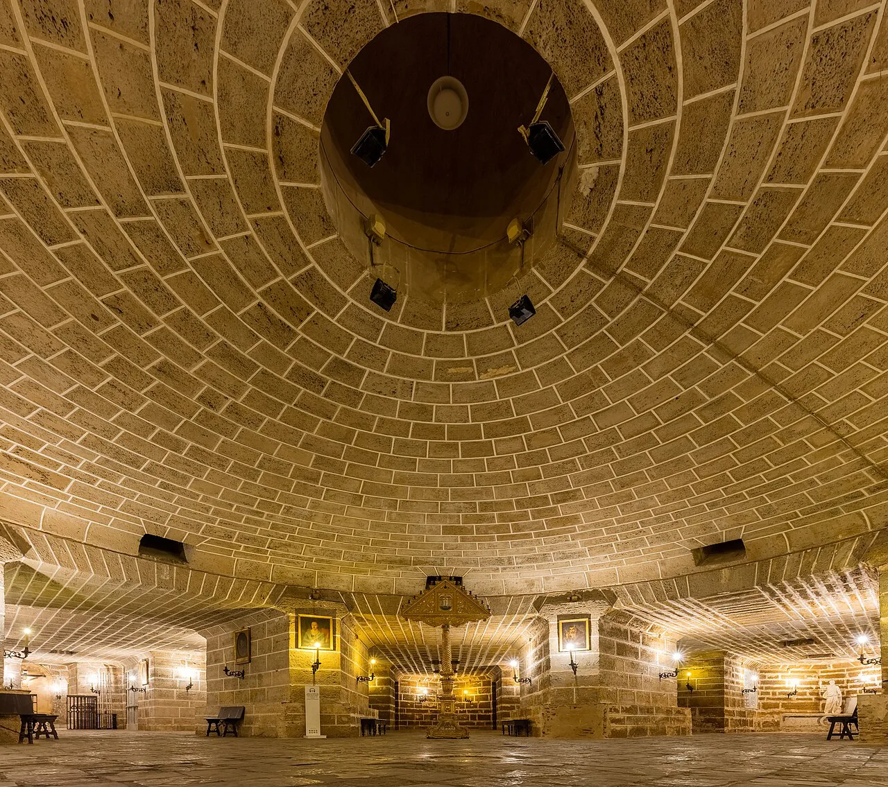 A domed interior of Cádiz Cathedral.