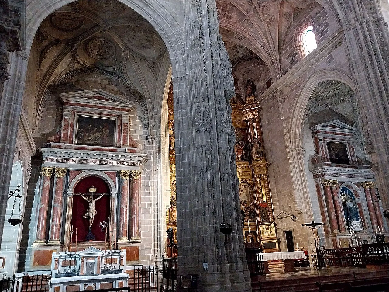 The nave and high altar of the Iglesia de San Miguel, Jerez de la Frontera.