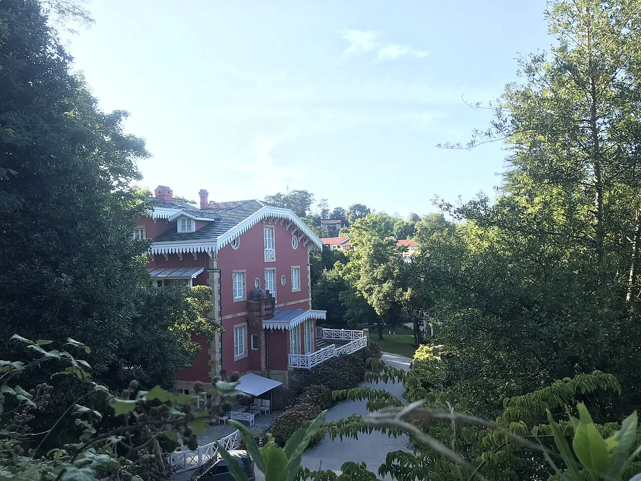 Houses in Comillas seen from El Capricho.