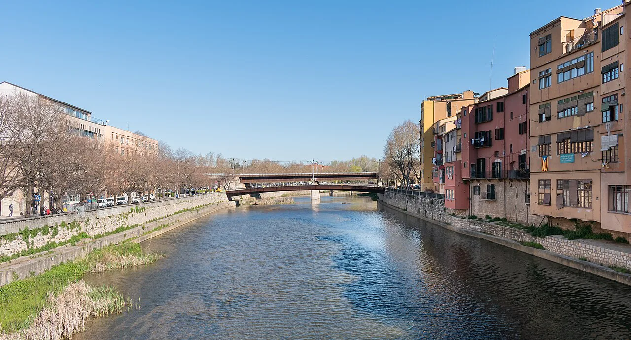 A footbridge over the Onyar river, Girona.