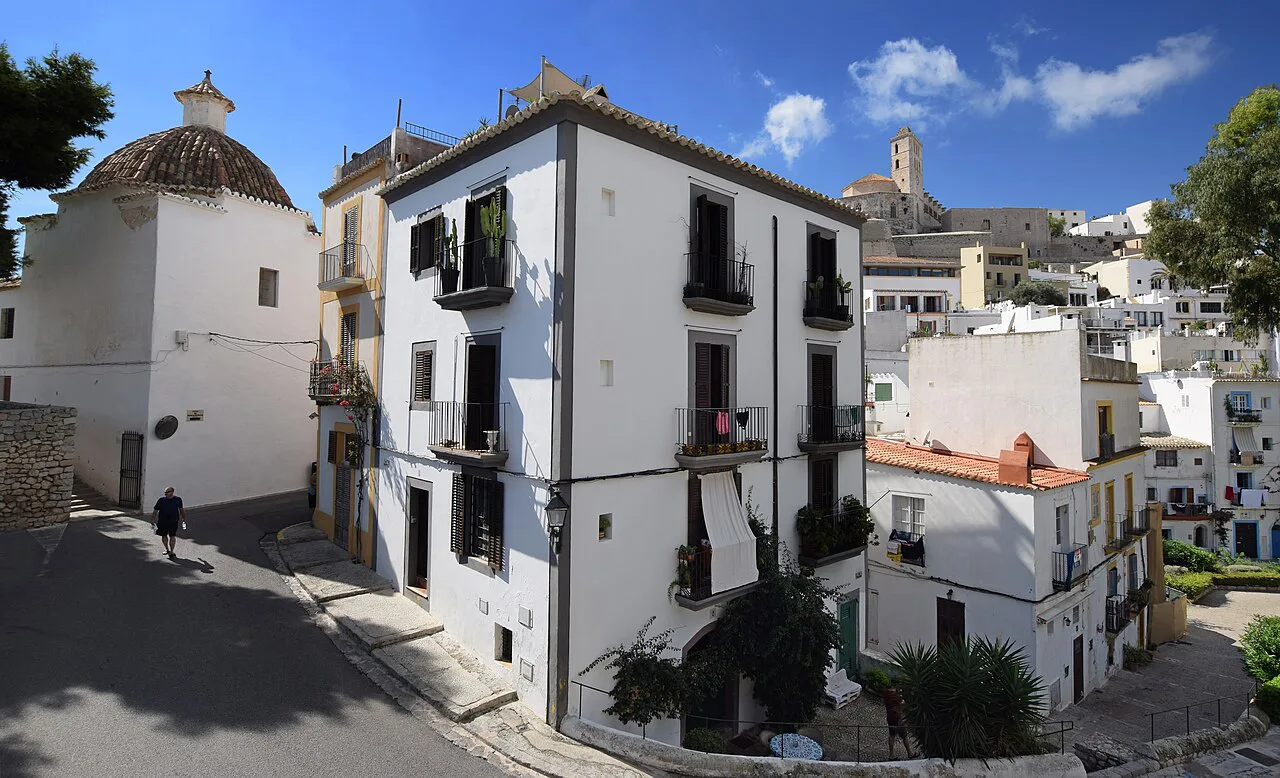 Whitewashed streets of Ibiza Town, with part of Sant Domènec on the left.