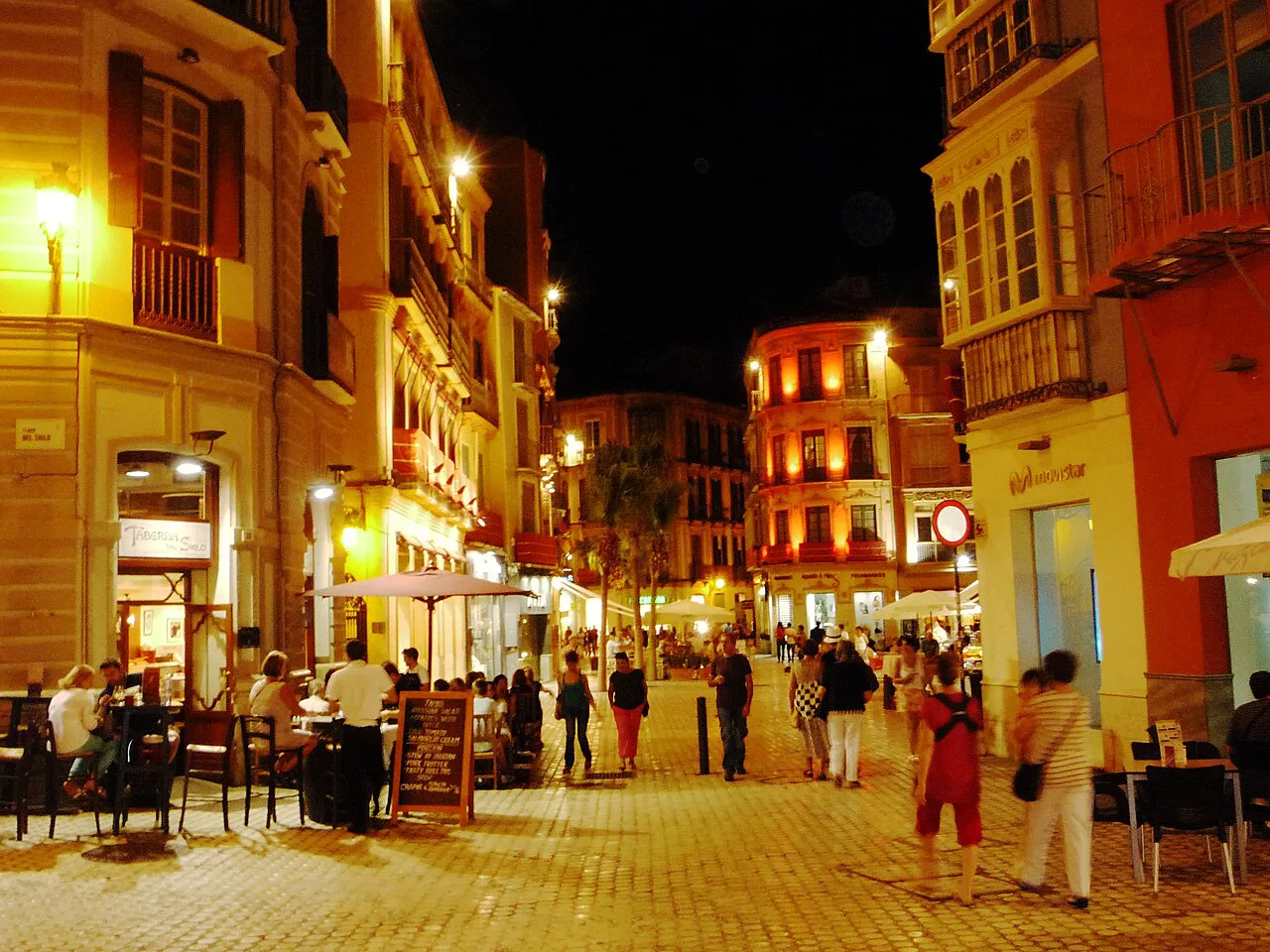 Plaza del Carbón in Málaga's old town at night.