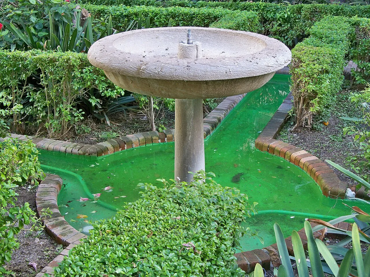 A fountain in the Cathedral Gardens, Málaga.
