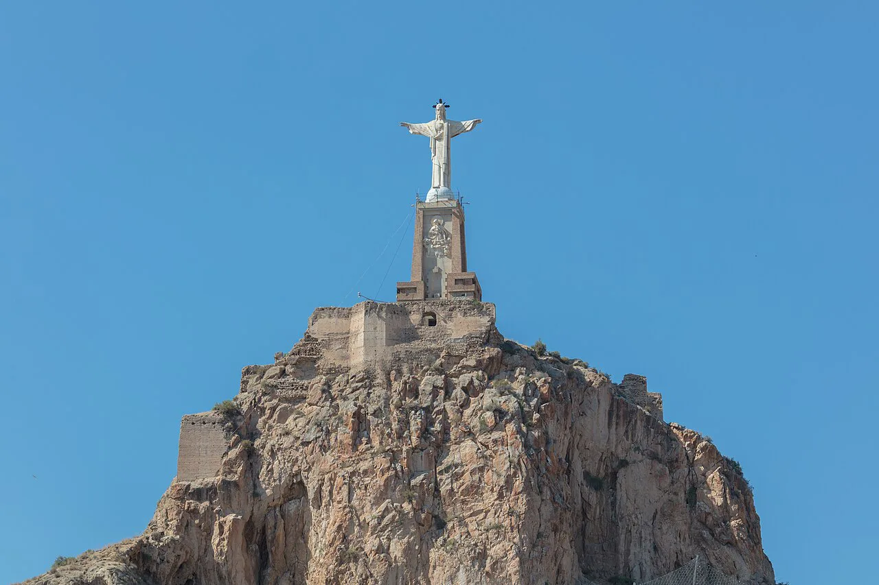 Monteagudo Castle crowned by its Christ statue, Murcia.