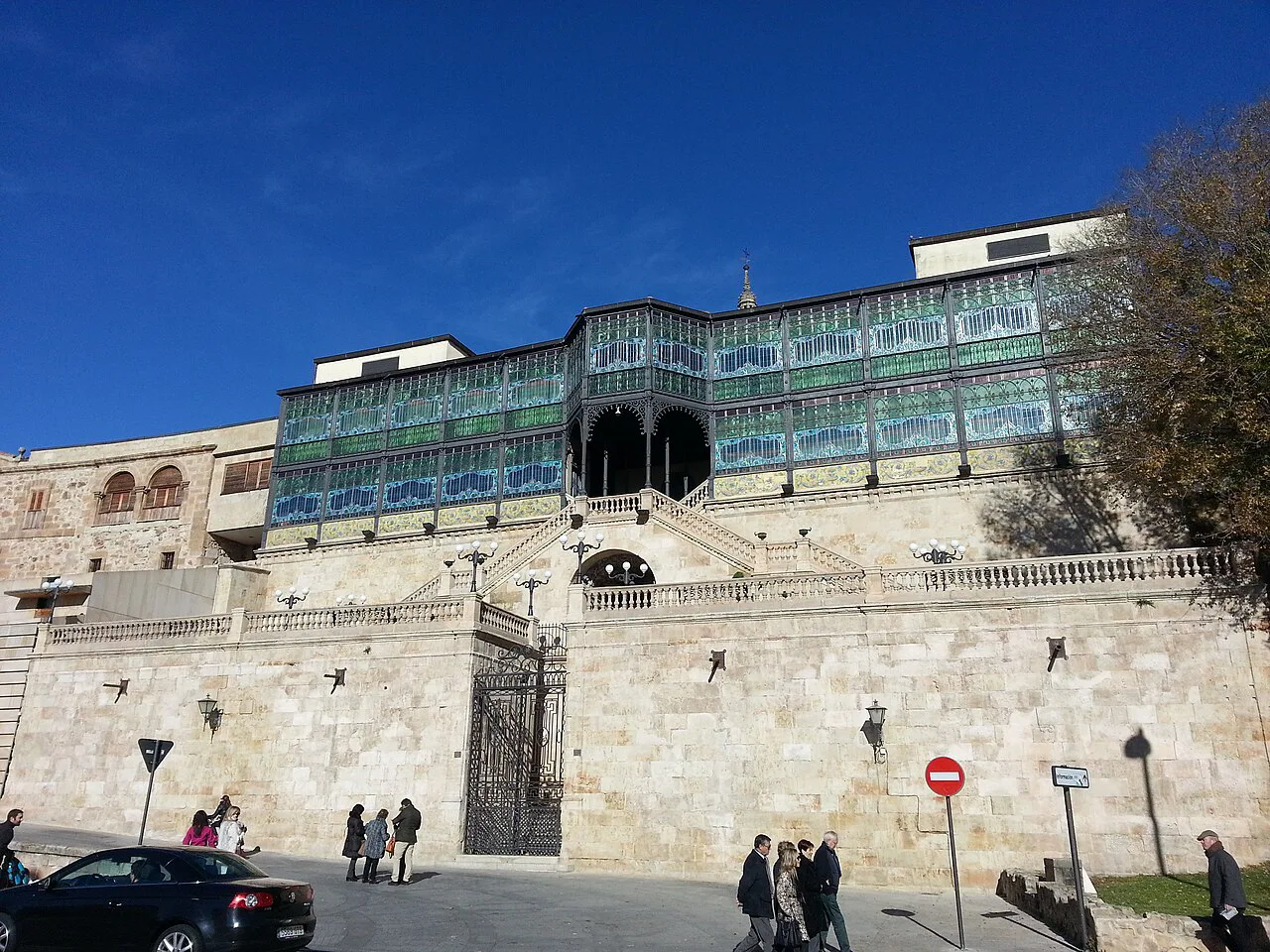 The south façade of Casa Lis in Salamanca.
