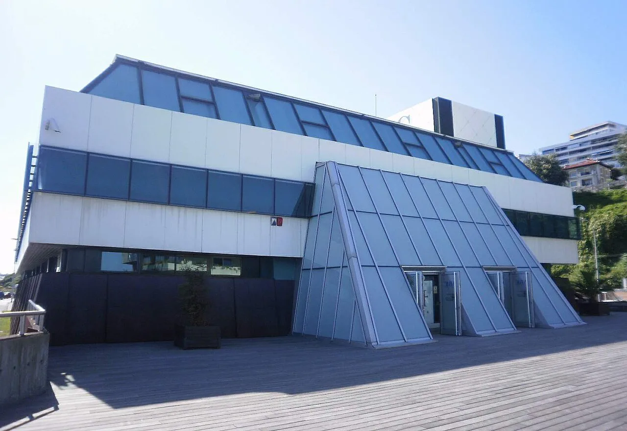 The glass-fronted Museo Marítimo del Cantábrico, Santander.