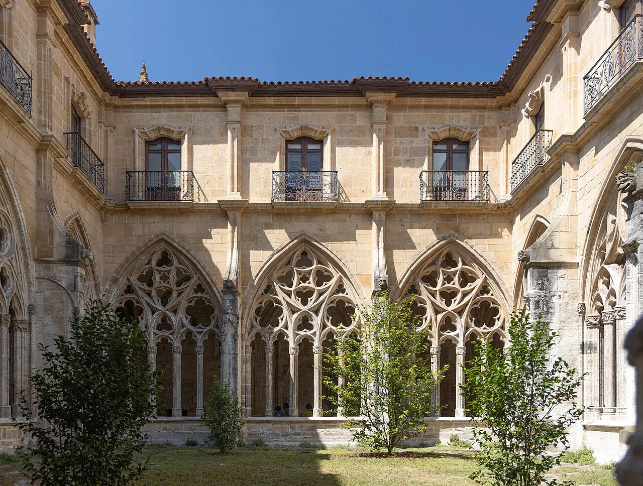 The Gothic cloister of Oviedo Cathedral.