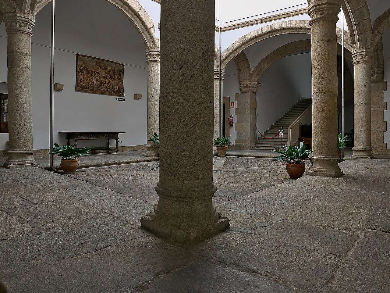 The arcaded patio of the Palacio de Carvajal, Cáceres.