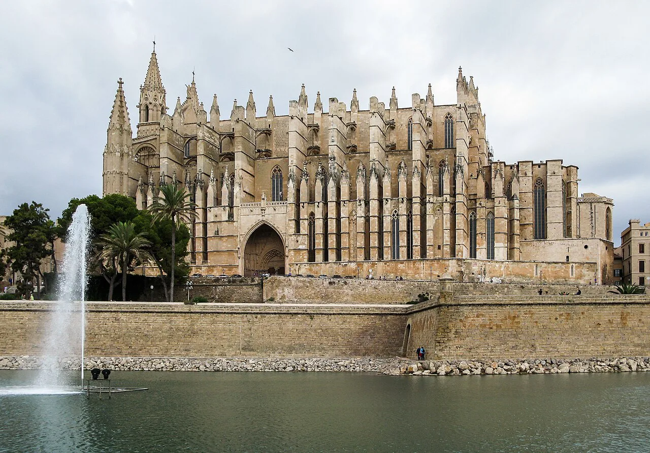 La Seu cathedral above the Parc de la Mar fountain, Palma.