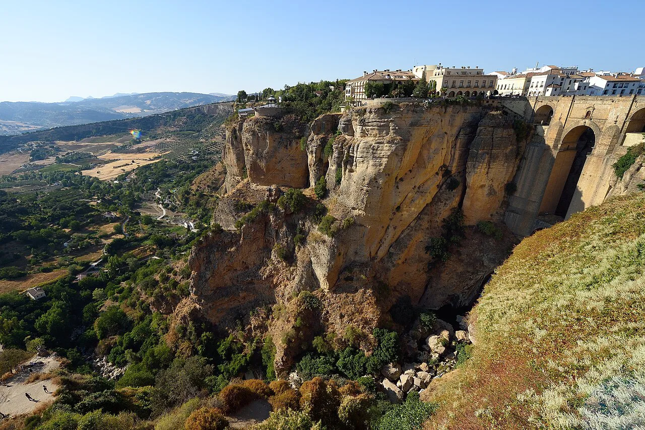 The El Tajo gorge and the Puente Nuevo, Ronda.