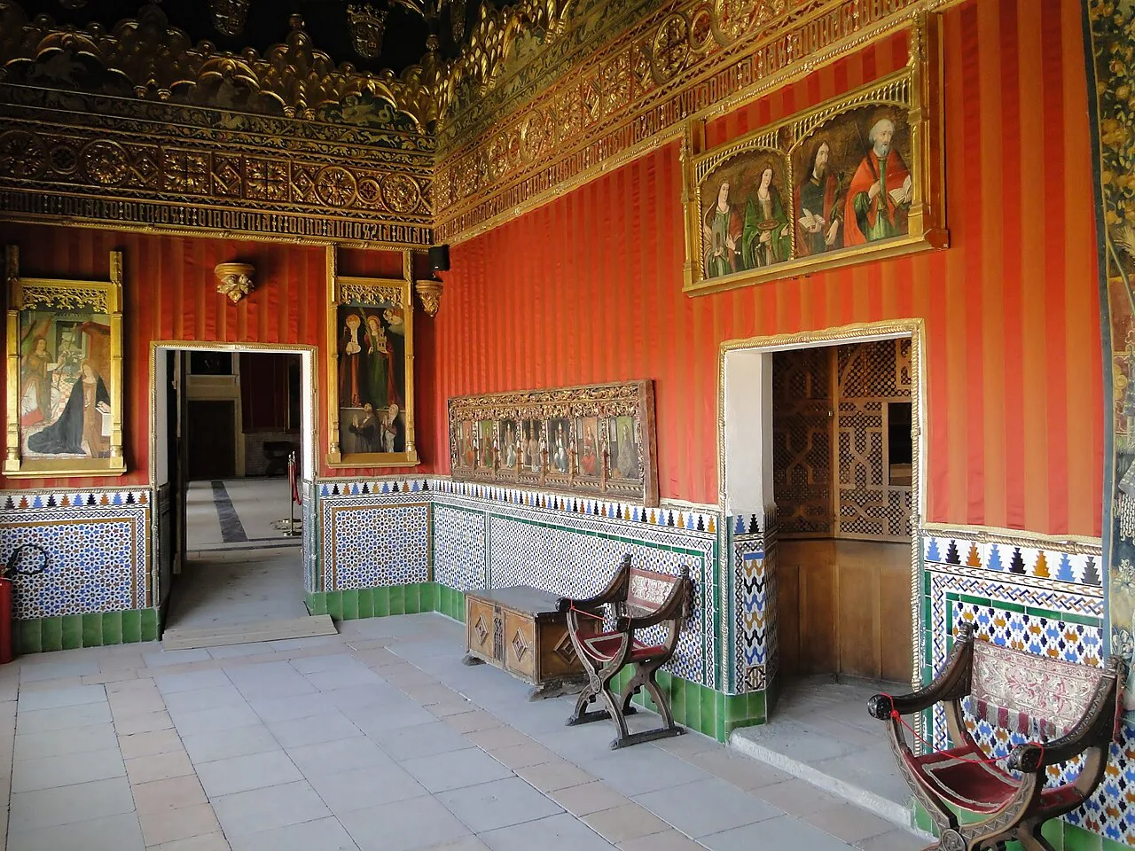 The Sala del Cordón (Belt Room) inside the Alcázar of Segovia.