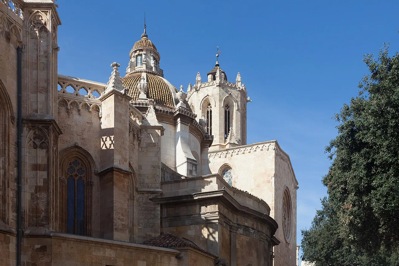 An exterior view of Tarragona Cathedral.