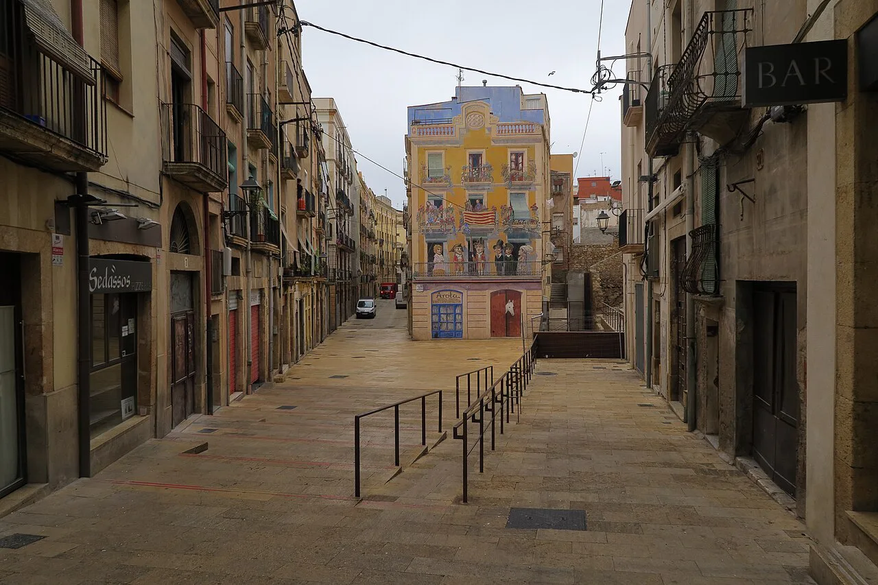 The Plaça dels Sedassos in Tarragona's old town.