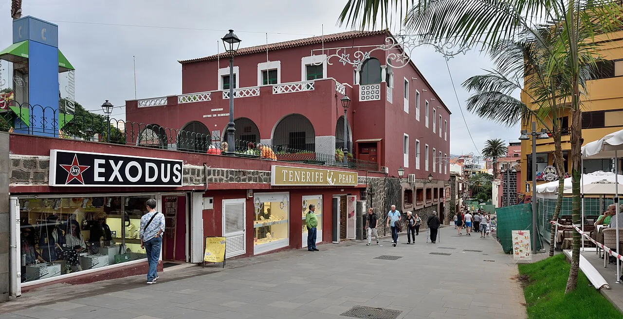 Calle de Quintana, a shopping street in Puerto de la Cruz, Tenerife.