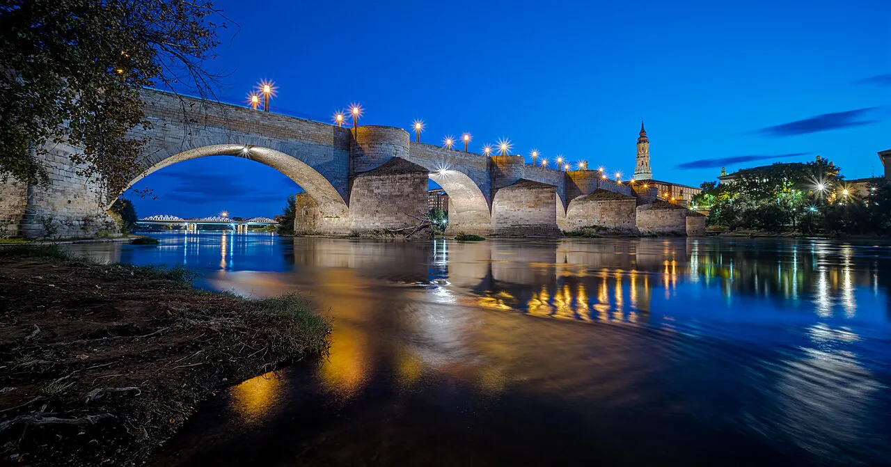 The Puente de Piedra over the Ebro at night, Zaragoza.