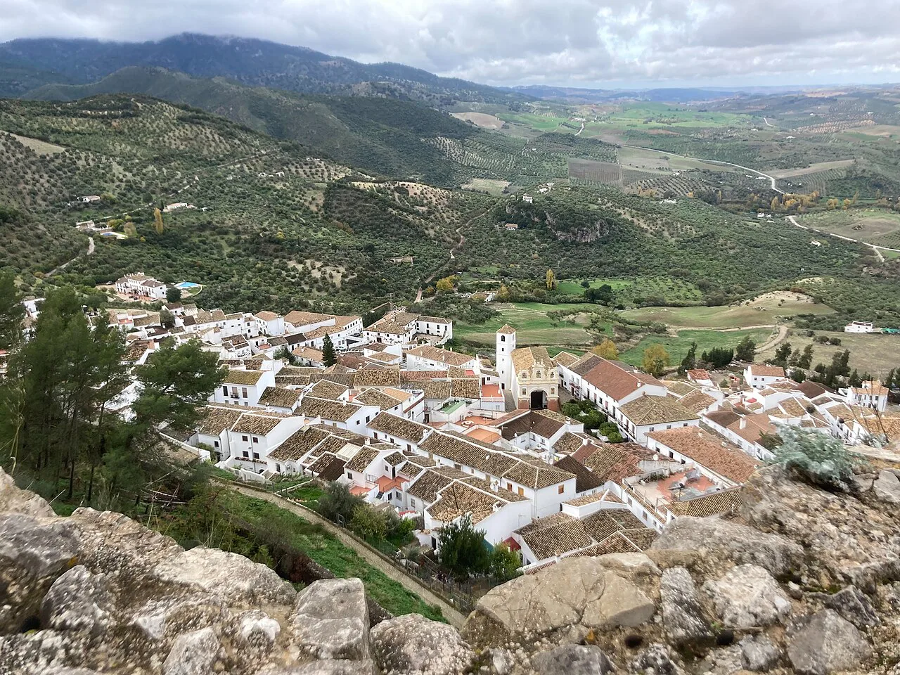 Zahara de la Sierra's white houses seen from the castle.